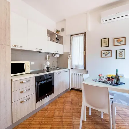Emma Garda Apartment *